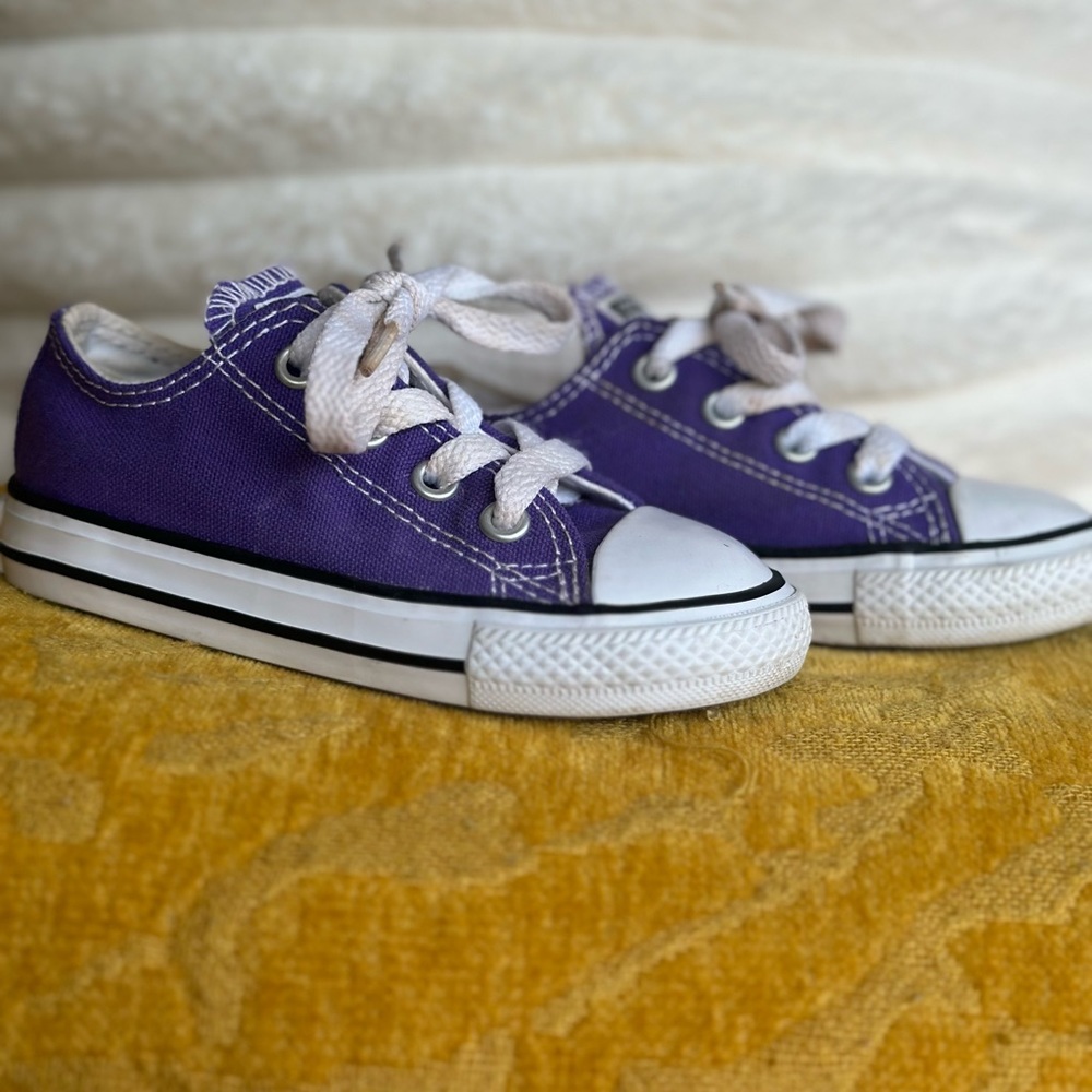 💫 Toddler Girls Converse